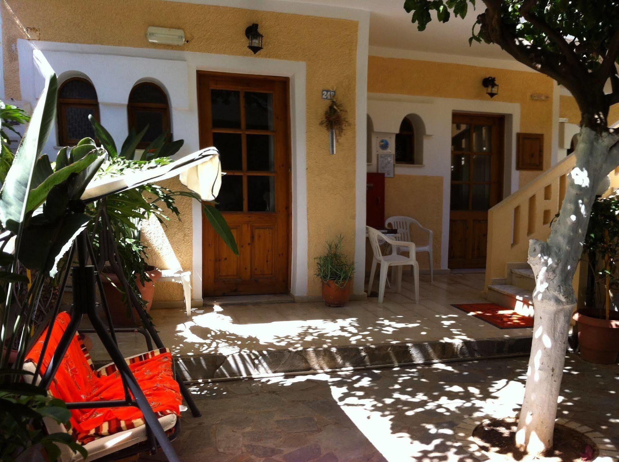 Irini Family Studios Platanias  Exterior photo
