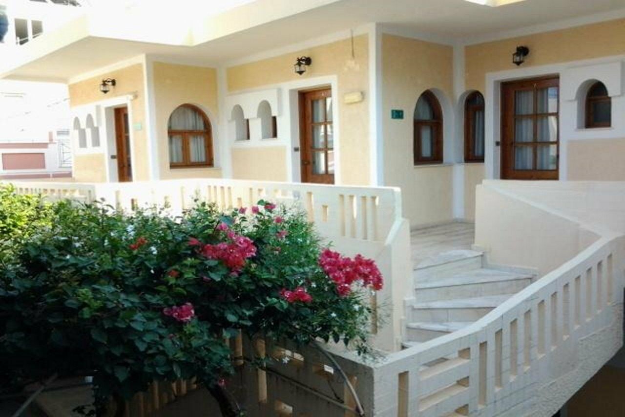 Irini Family Studios Platanias  Exterior photo